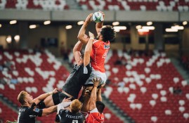 IM电竞体育-巴特勒回归赛场，势不可挡首场状态亮眼，RNG观众沸腾！